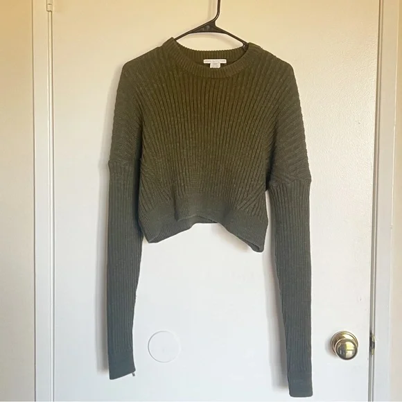 Urban outfitters green long sleeve crop top - Picture 3 of 9